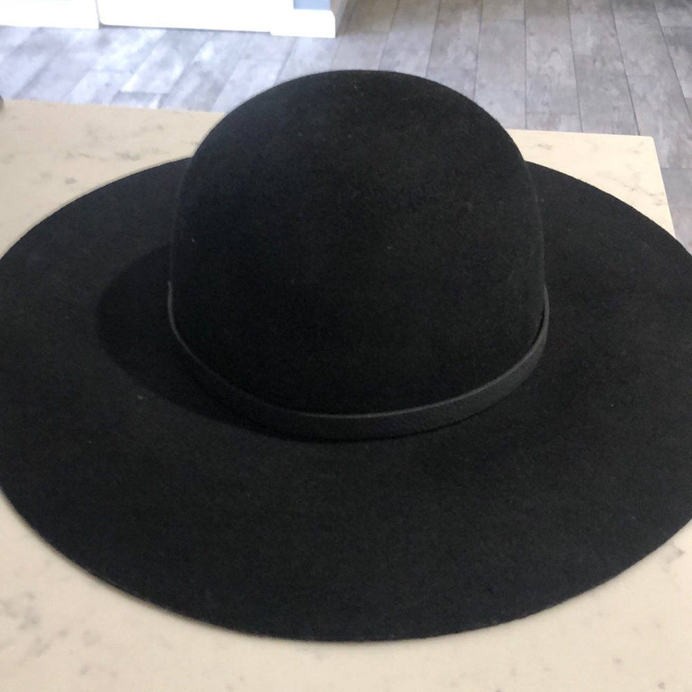 Gorgeous wool hat